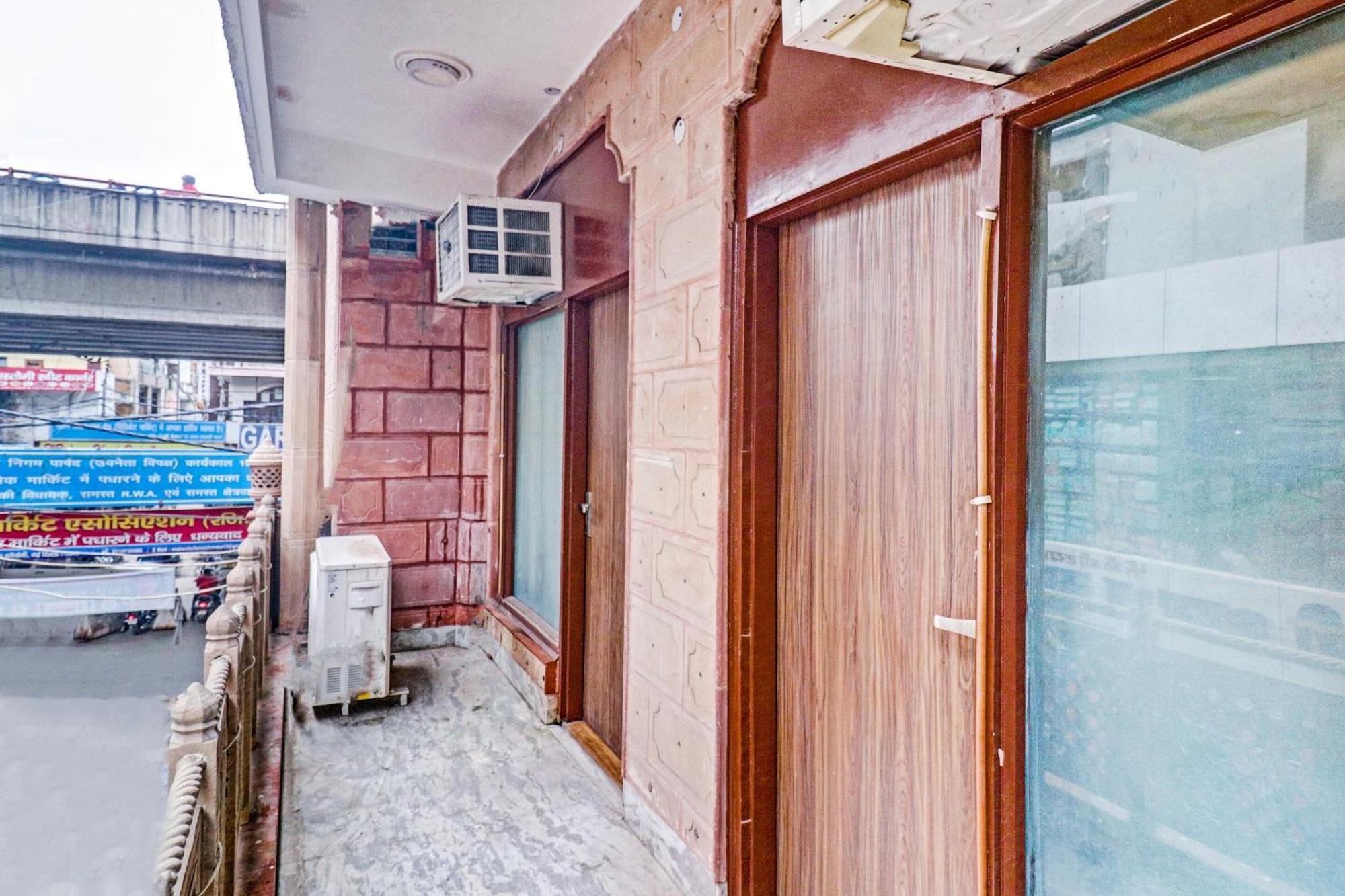 Hotel O Bharat'S Heritage Nuova Delhi Esterno foto